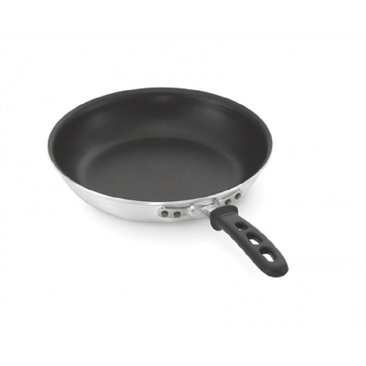 Vollrath - 8 in. Wear-Ever Non-Stick Aluminum Fry Pan with Black Silicone Handle